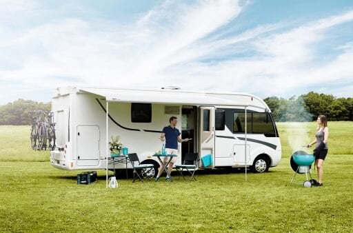  Thule Omnistor 5200 Serisi