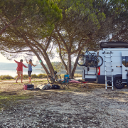 Thule  Elite Van XT Bisiklet Taşıyıcı Fiat Ducato/Citroën Jumper/Peugeot Boxer Siyah (2007- )