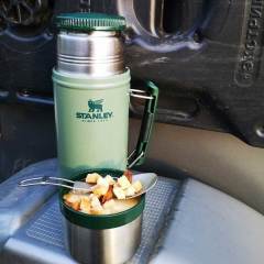 Stanley Classic Vakumlu Çelik Yemek Termosu 0.94 Lt yeşil