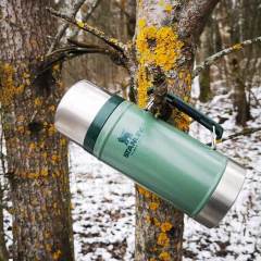 Stanley Classic Vakumlu Çelik Yemek Termosu 0.94 Lt yeşil