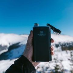 Stanley Classic Easy-Fill Cep Matarası 0.23L Lacivert