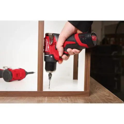 Milwaukee M12 BLDDRC-201BRF Taşıma Çantasında Kompakt Kömürsüz Akülü Matkap