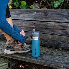 Stanley The Iceflow™ Flip Straw Su Termosu 0,65L Gece Mavisi