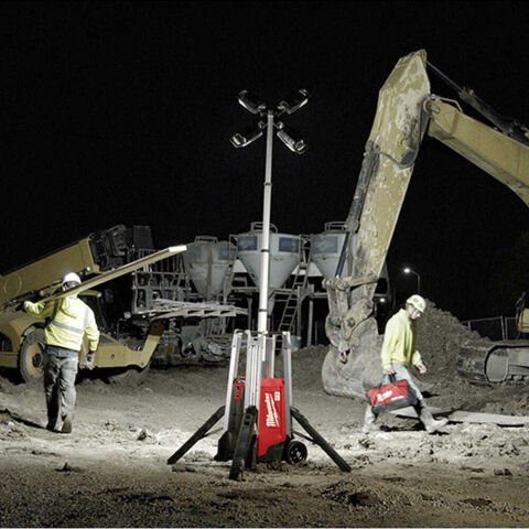 Milwaukee Akülü Teleskopik Alan Lambası 27000 Lümen MXFTL-601