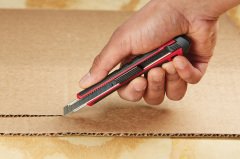 Milwaukee Ağır Hizmet Tipi Maket Bıçağı 9MM