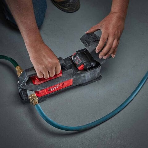 Milwaukee Akülü Su Transfer Pompası M18 BTP-0