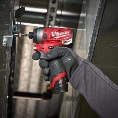 Milwaukee M12 FID-202X Akülü Darbeli Vidalama 1/4”
