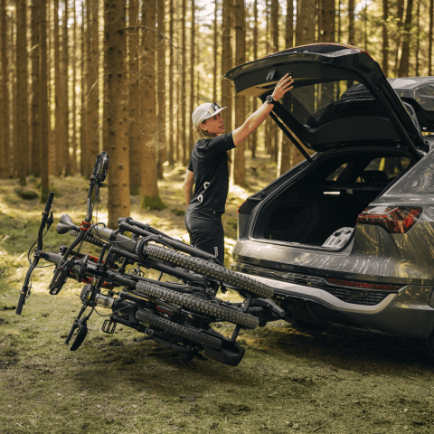 Thule Easyfold 3 Çeki Demiri Üzeri Bisiklet Taşıyıcı 3 lü